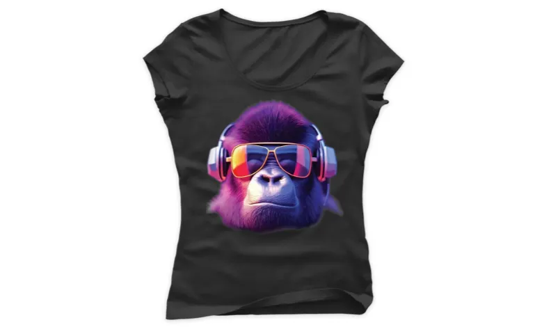Дамска тениска Gorilla with earphones