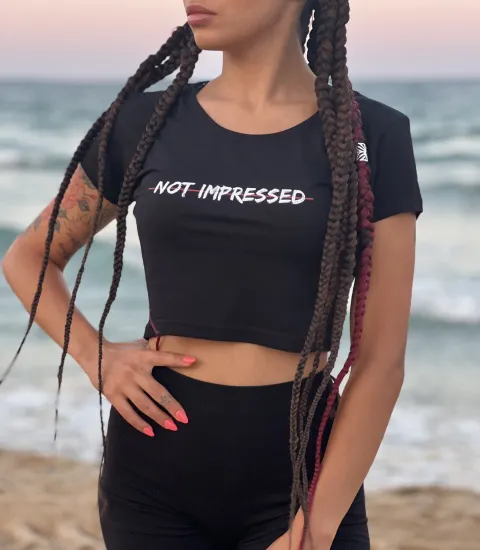 Crop top - Not impressed