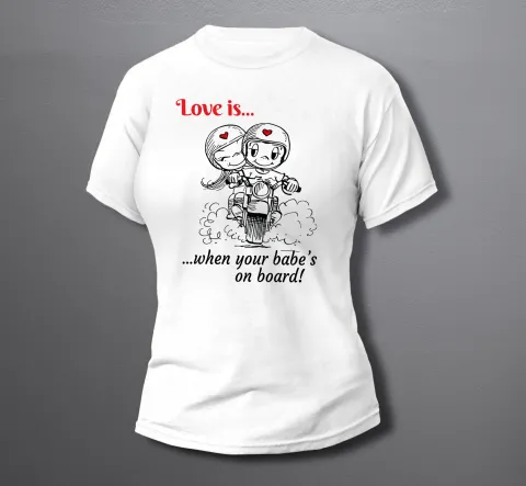 дамска тениска Love is