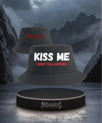 MadRavers Bucket Hat I Kiss Me - Black