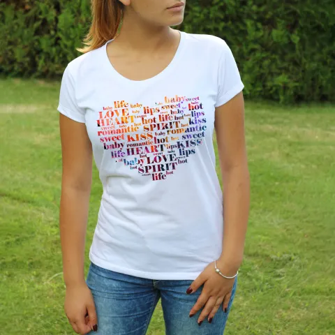 Дамска тениска принт Love typography