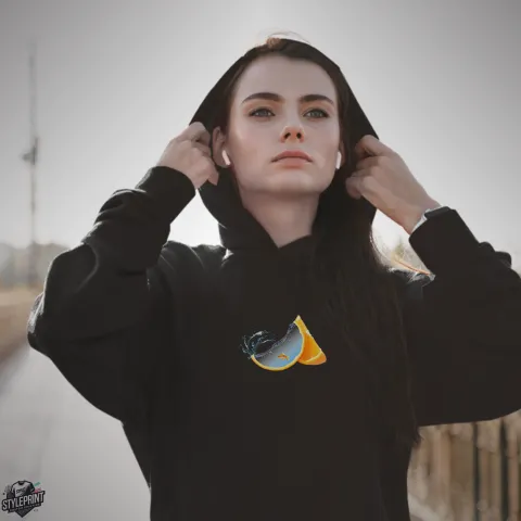 Дамски суичър принт Orange and Goldfish черен